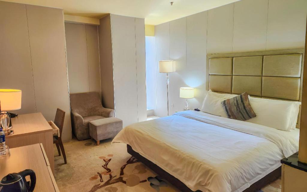 Boke Boutique Hotel Shenzhen Longgang Exterior photo