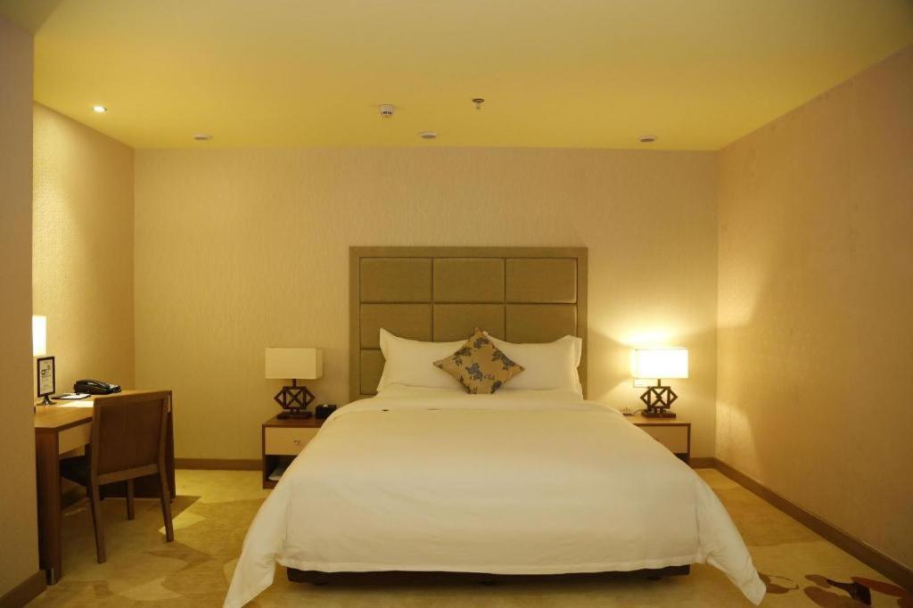 Boke Boutique Hotel Shenzhen Longgang Exterior photo